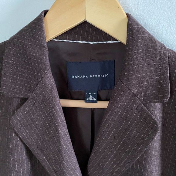 Banana Republic Women's Striped Brown Double Button Stretch Blazer, Size 6 (B1) - Picture 3 of 8